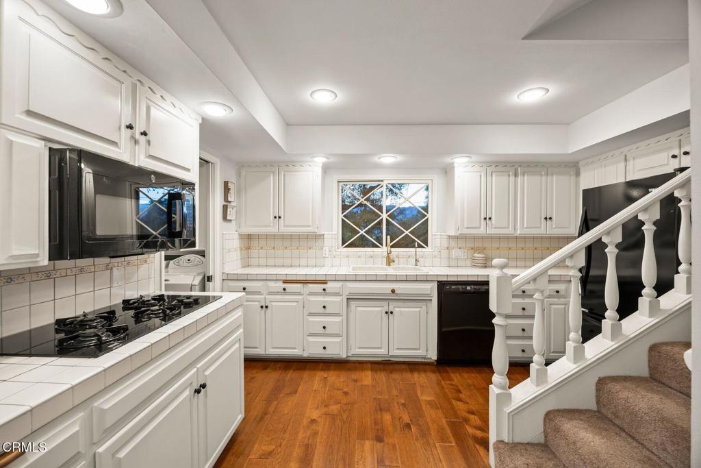 94B6D948 4419 4445 B433 7Cc47014Ba46 1990 Valley Meadow Drive, Oak View, Ca 93022 &Lt;Span Style='BackgroundColor:transparent;Padding:0Px;'&Gt; &Lt;Small&Gt; &Lt;I&Gt; &Lt;/I&Gt; &Lt;/Small&Gt;&Lt;/Span&Gt;