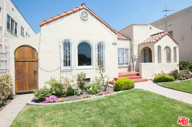 2822 S Victoria Avenue, Los Angeles CA: https://media.crmls.org/mediaz/94b823d6-0207-48bc-95be-f8bb2d1ce367.jpg