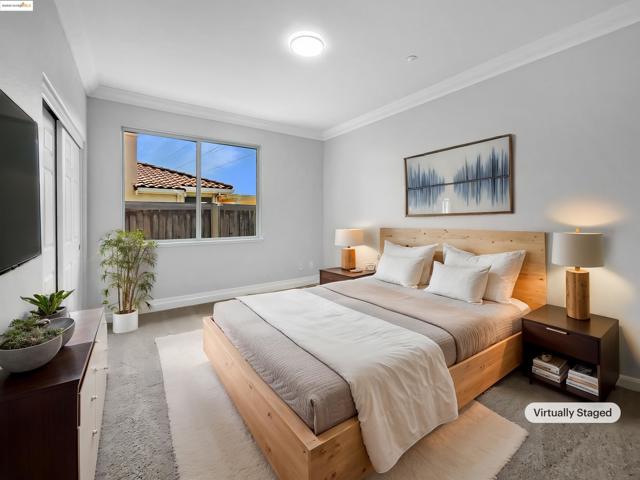 1127 Santa Margherita Way, Brentwood CA: https://media.crmls.org/mediaz/94b82bbf-bea2-4614-8674-ecf3365086db.jpg