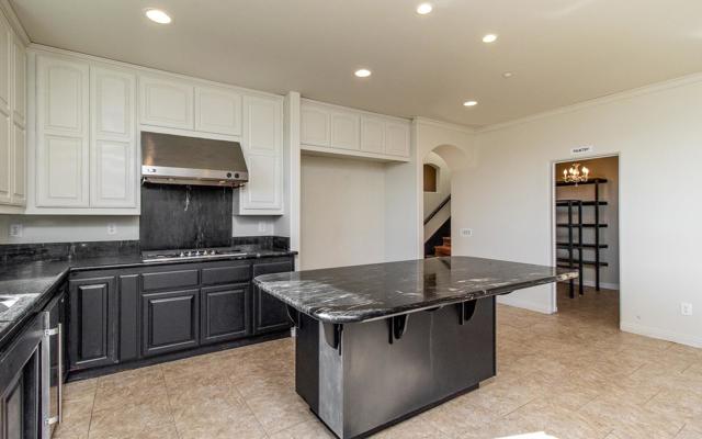 Detail Gallery Image 4 of 18 For 2342 Carioca Pl, Vista,  CA 92084 - 6 Beds | 5/1 Baths