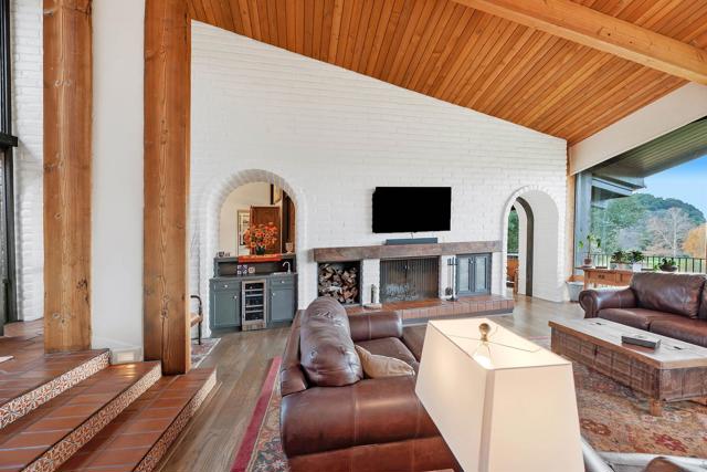 32423 Womsi Rd, Pauma Valley CA: https://media.crmls.org/mediaz/94b9933a-d37a-4b40-b19e-b6ef0dbaeaf3.jpg
