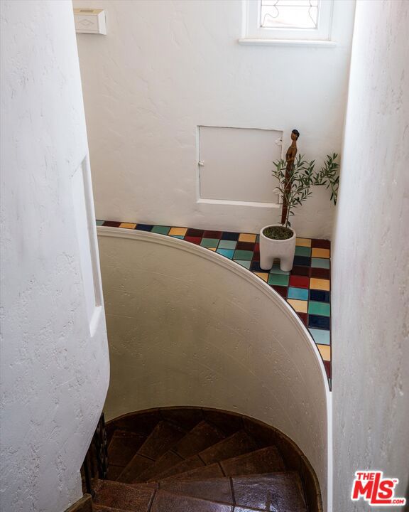 MLS #25552521 img 16