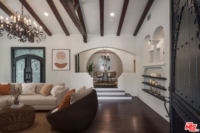 333 Virginia Avenue, Pasadena CA: https://media.crmls.org/mediaz/94baca38-b01f-4d52-b55b-1edca7588e5b.jpg