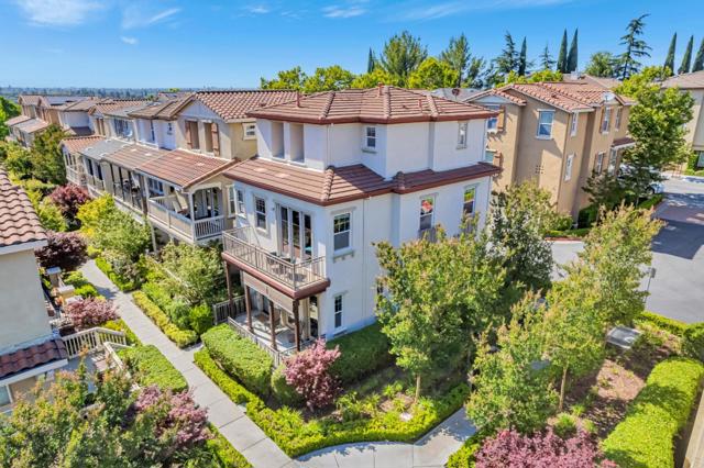 347 Bella Ridge Terrace, San Jose CA: https://media.crmls.org/mediaz/94bafd33-249b-471c-af05-2e04ce6fec38.jpg
