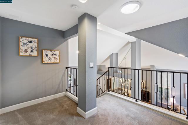 3100 Fox Creek Dr, Danville CA: https://media.crmls.org/mediaz/94bb1575-494b-4510-bc09-de37d31098b6.jpg
