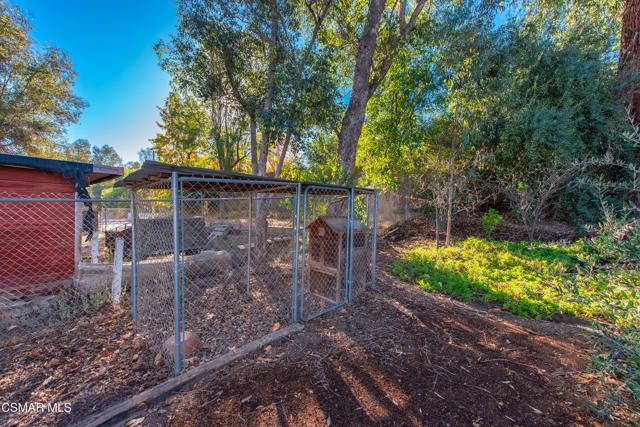 952 Carefree Drive, Simi Valley CA: https://media.crmls.org/mediaz/94bb1ae8-d68f-42e5-bf98-902072dd9e69.jpg