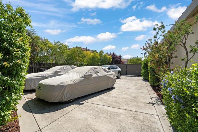 17370 Cesena Court, Morgan Hill CA: https://media.crmls.org/mediaz/94bc757d-b7fa-4b33-b622-60a2dad04bc3.jpg