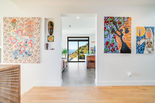 403 Black Canyon Place, Ramona CA: https://media.crmls.org/mediaz/94bd8911-48c1-4590-949b-0c0e35910f6d.jpg