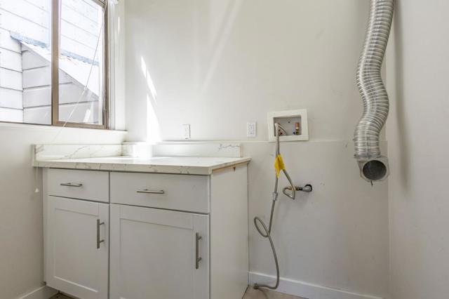 806810 Union Street, San Francisco CA: https://media.crmls.org/mediaz/94be235b-6cb9-4a0d-8532-6c0754994aa5.jpg