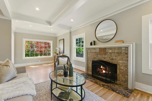 28 W Santa Inez Avenue, San Mateo CA: https://media.crmls.org/mediaz/94beea47-3acf-467e-bc13-e77ec5d04ee8.jpg