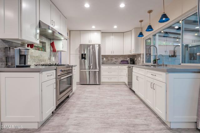 2760 Royal Avenue, Simi Valley CA: https://media.crmls.org/mediaz/94bfd8ec-b178-45c8-9191-3a03a8d0be9c.jpg