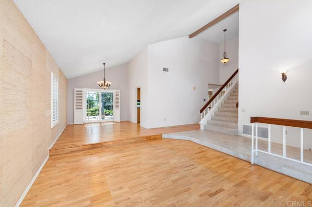 Detail Gallery Image 5 of 37 For 3711 Overpark Rd, San Diego,  CA 92130 - 4 Beds | 2/1 Baths