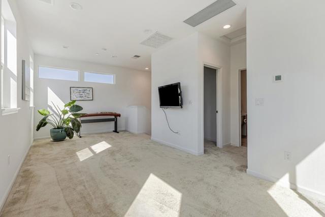 5565 Holly Bay Avenue, Dublin CA: https://media.crmls.org/mediaz/94c0fc9b-421e-43da-a5cd-658d814d3b34.jpg