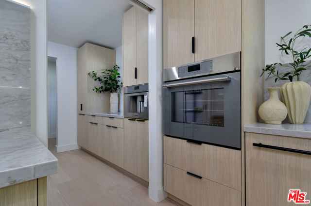 15431 Milbank Street, Encino CA: https://media.crmls.org/mediaz/94c285f6-139a-4ba6-b9bc-3f432f1e358d.jpg