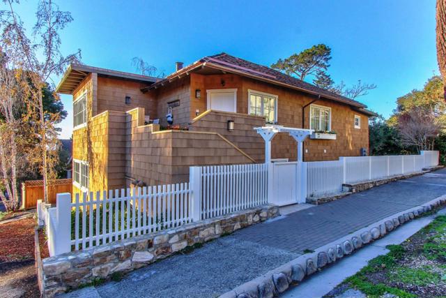3761 3761 Monte Verde Street, Carmel CA: https://media.crmls.org/mediaz/94c29de6-840c-4a86-bab2-1119394bc750.jpg
