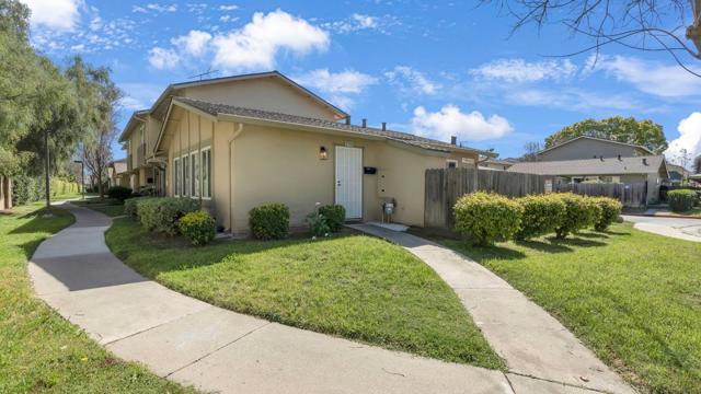 2582 Tosca Way, San Jose CA: https://media.crmls.org/mediaz/94c2d450-feea-406b-8de0-4fb4d10411e7.jpg