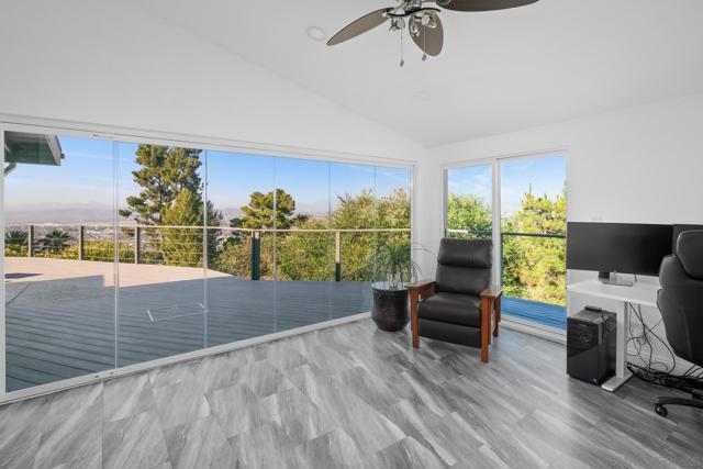 5030 Helix Ter, La Mesa CA: https://media.crmls.org/mediaz/94c3899f-024c-49fa-a6dc-20bf7bc75801.jpg