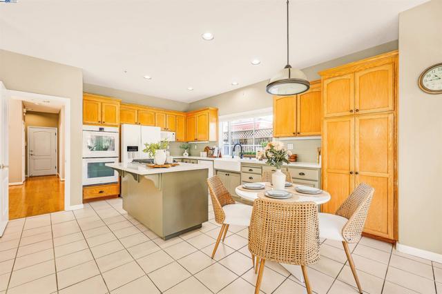 4301 Horner St, Union City CA: https://media.crmls.org/mediaz/94c46591-734a-4e20-8f52-9495f76f27fa.jpg