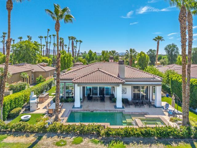 56023 Winged Foot, La Quinta CA: https://media.crmls.org/mediaz/94c54e76-ee1e-445c-8ae8-70a93291d125.jpg