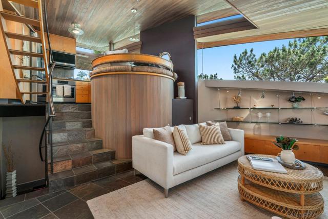 203 23rd St, Del Mar CA: https://media.crmls.org/mediaz/94c55094-cba1-454f-9652-ff4b41730010.jpg