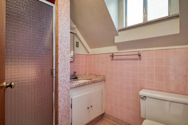 329 7th Avenue, San Francisco CA: https://media.crmls.org/mediaz/94c617ad-bb9a-4d84-ba97-a4a55c448dee.jpg