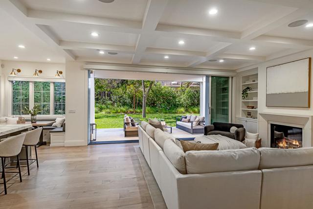 656 Benvenue Avenue, Los Altos CA: https://media.crmls.org/mediaz/94c6e701-1b42-4c73-a738-a92b4abd65b5.jpg