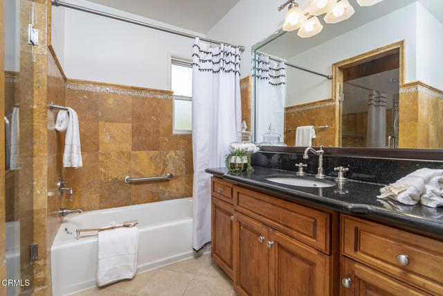 5045 Redwillow Lane, La Canada Flintridge CA: https://media.crmls.org/mediaz/94c825ab-d114-4e00-a230-22e9fced0481.jpg