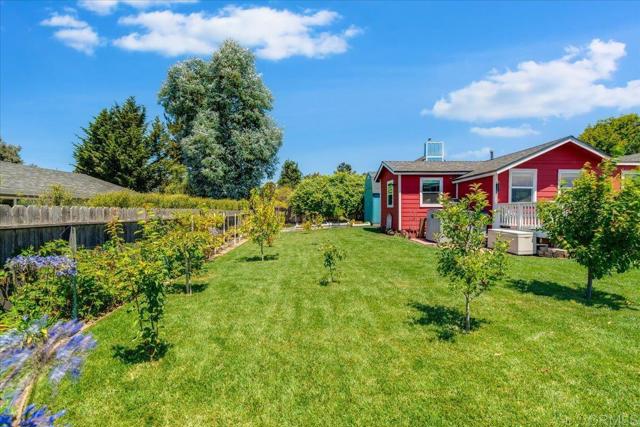 1354 Lazy Lane, Oceano CA: https://media.crmls.org/mediaz/94c888fe-47fd-40ba-bf84-1f88e770287d.jpg