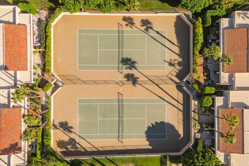 https://media.crmls.org/mediaz/94ca22d3-2449-4ff8-8883-883f807ef8c2.jpg?preset=X-Large