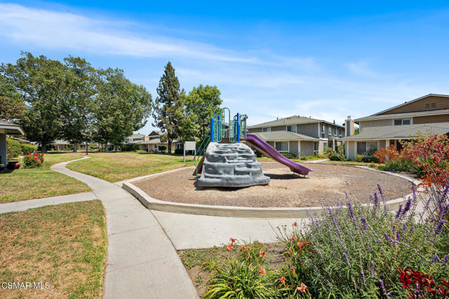 577 Spring Road, Moorpark CA: https://media.crmls.org/mediaz/94ca5a65-937c-4dea-bb0c-288c7893a338.jpg