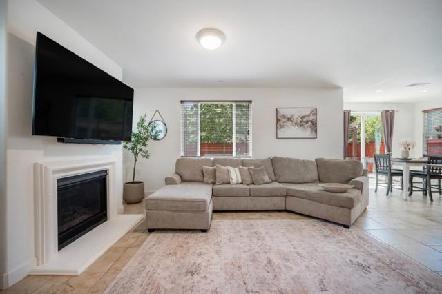 250 Robin Place, Gilroy CA: https://media.crmls.org/mediaz/94ca6b5c-546a-4f68-9c5e-ab1c332179a6.jpg