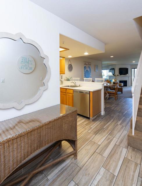 509 Seascape Resort Drive, Aptos CA: https://media.crmls.org/mediaz/94ca71cb-ccf6-42c3-8fb1-77e581901560.jpg