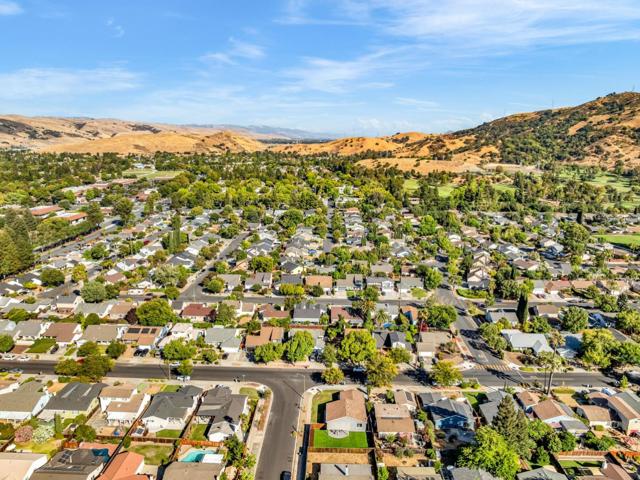 227 Martinvale Lane, San Jose CA: https://media.crmls.org/mediaz/94caa0cd-7b53-4937-844a-225e4e093853.jpg