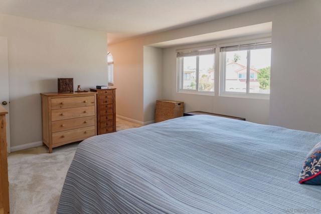 11686 Cacao Court, San Diego CA: https://media.crmls.org/mediaz/94cb0f68-81e5-46d5-8bc6-dd7fda536aab.jpg