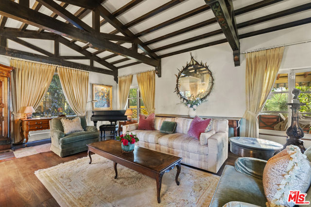 Drew Fenton | 334 N Carmelina Avenue Los Angeles CA | MLS: 7014320