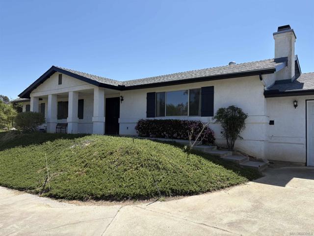 6702 Rainbow Hts. Rd.,  CA: https://media.crmls.org/mediaz/94ce15d4-79c1-4f6b-9f94-d9a91c5d4674.jpg