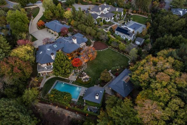 26140 Rancho Manuella Lane, Los Altos Hills CA: https://media.crmls.org/mediaz/94ce6ff9-c23c-4e3f-8e83-2705bbe36c23.jpg
