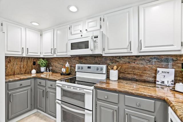 6657 Neptune Court, San Jose CA: https://media.crmls.org/mediaz/94ce81a6-a89c-4577-a6c1-275230a5c068.jpg