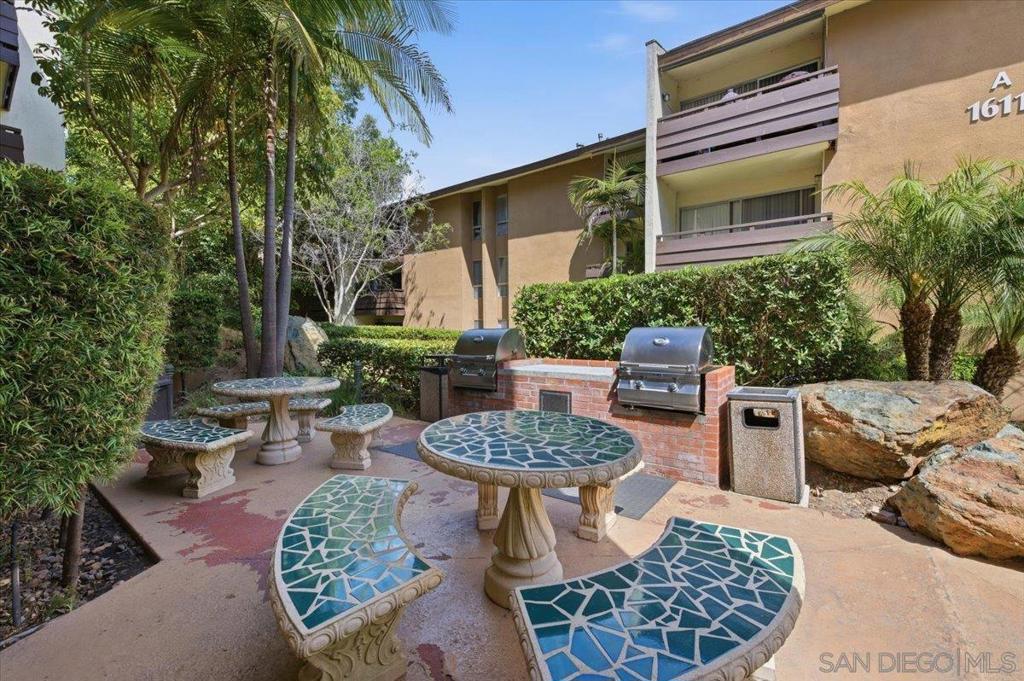 1615 Hotel Circle - photo 18