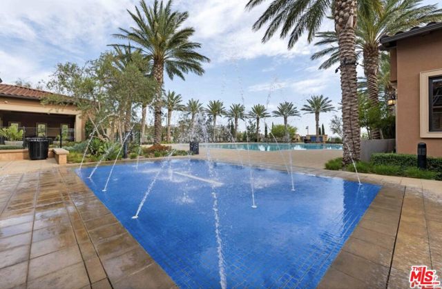 20763 Pine Cone Circle, Porter Ranch CA: https://media.crmls.org/mediaz/94cef84b-a2c2-4375-9580-63bad500fb29.jpg