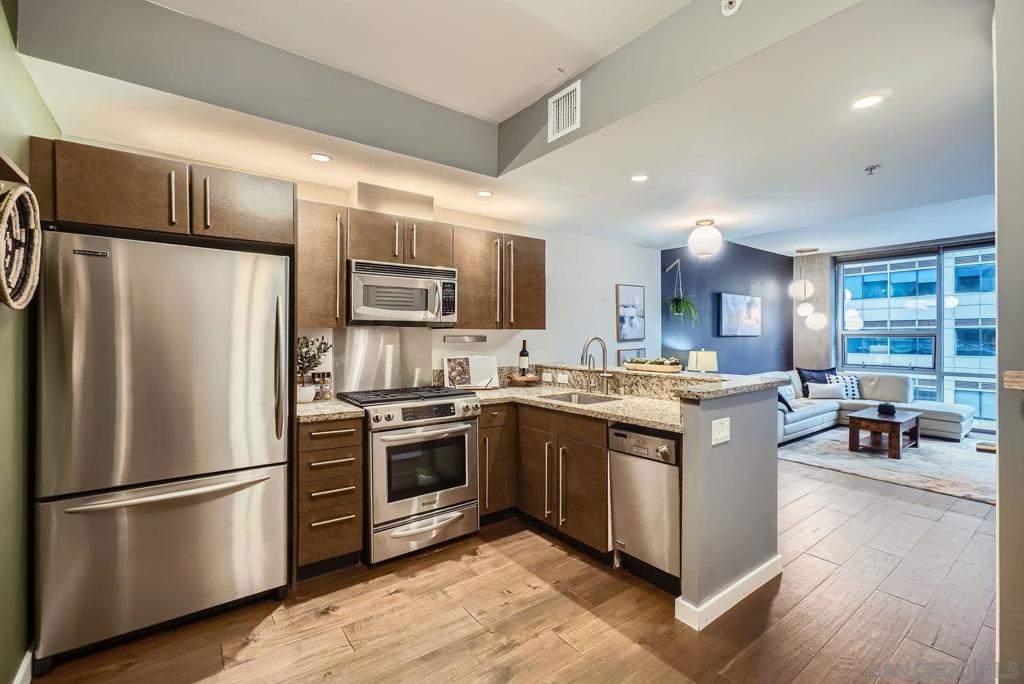 321 10th Ave - photo 13