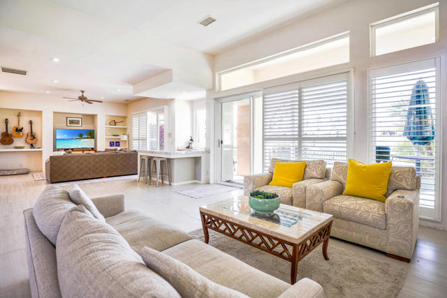 371 Tomahawk Drive, Palm Desert CA: https://media.crmls.org/mediaz/94d0ce69-a9c9-4bf8-8f78-87777298ffe0.jpg