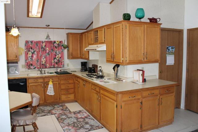 3210 Stone Rd, Bethel Island CA: https://media.crmls.org/mediaz/94d11ce9-b4f9-45b3-a323-8672ac26f407.jpg