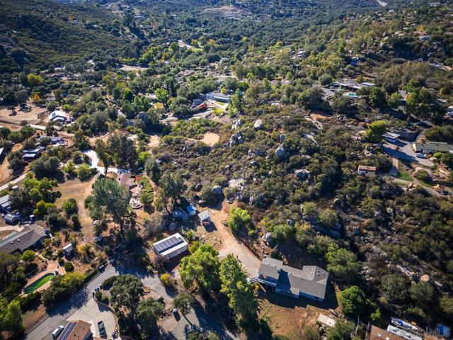 18435 Chablis Rd., Ramona CA: https://media.crmls.org/mediaz/94d1e1aa-60c2-4707-8668-7e04f6bc1ba8.jpg