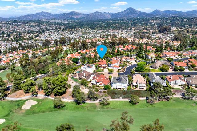 12206 Fairway Pointe Row, San Diego CA: https://media.crmls.org/mediaz/94d2956c-ebb2-4223-b331-dec2a145b6e4.jpg