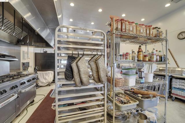 Image 11 of 40 For 8091 Balfour Rd