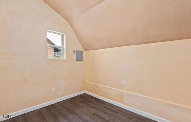 Detail Gallery Image 8 of 12 For 831 Blaine Ave, Fillmore,  CA 93015 - 2 Beds | 1 Baths