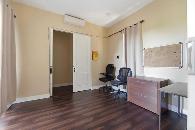 Detail Gallery Image 9 of 25 For 2556 La Costa Ave, Carlsbad,  CA 92009 - 4 Beds | 3/1 Baths