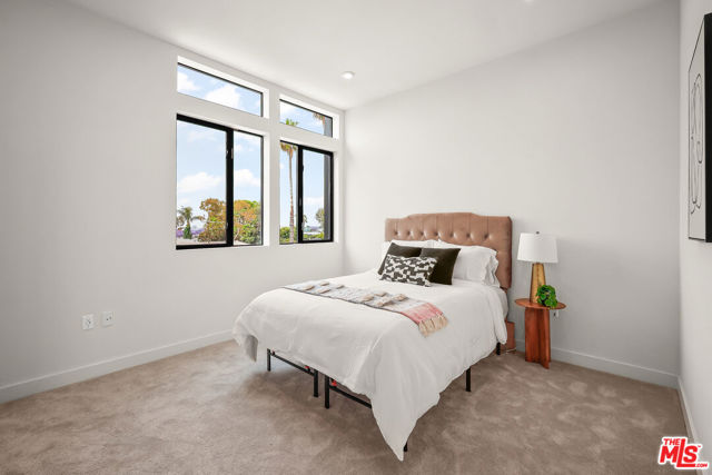 1202 N Orange, West Hollywood CA: https://media.crmls.org/mediaz/94d4da8e-5084-4895-96b3-aacc0cf268dc.jpg