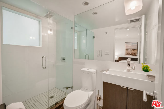 2388 Kimridge Road photo 34